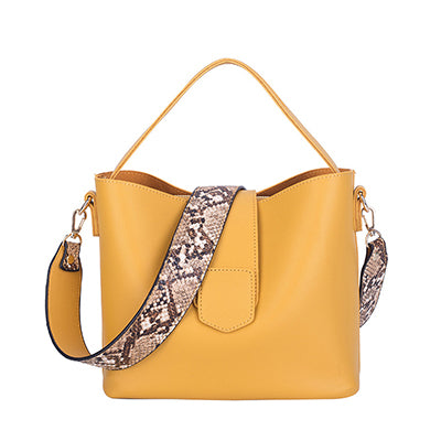 Designer Snake Pattern Wide Shoulder Strap Women Handbag Soft Leather Bucket Bag Casual  Shoulder Messenger Bag Composite Bag